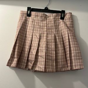 Brand new Plaid pink and white skirt size Small in women